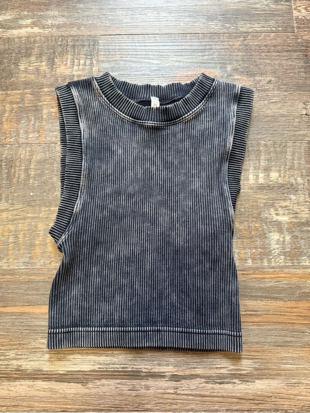 Zenana Outfitters Black Ribbed Sleeveless Crop Tank